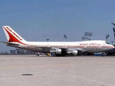 COVID-19: Індія оголосила про призупинення всіх рейсів із Великобританії
