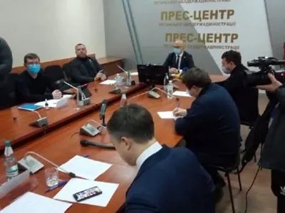 ВСК по расследованию пожаров в Луганской области провела выездное заседание: людям пообещали выплаты