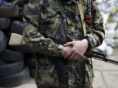 Боевики в Донбассе взяли в плен украинского военного