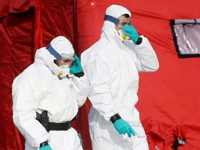 Пандемія: Чехія припиняє прийом рейсів з Британії через новий штам вірусу