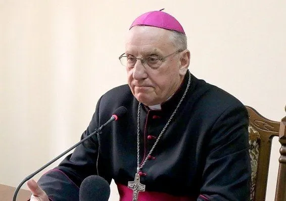 У Білорусі після втручання Ватикану дозволили архієпископу повернутися до країни