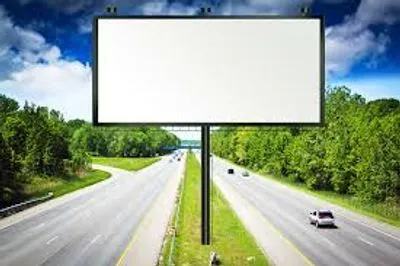 Стефанчук предложил запретить рекламу на дорогах