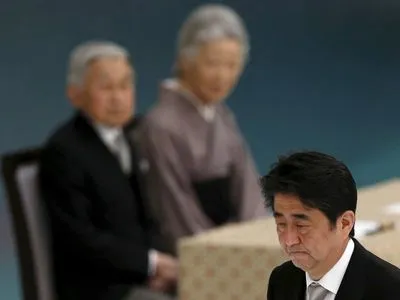 У Японії розгорівся скандал про підкуп виборців: експрем'єр Абе приніс публічні вибачення