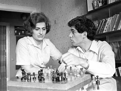 Померла матір відомого шахіста Гаррі Каспарова