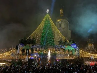 Украинцы определились, чего хотят на Новый год больше за мир