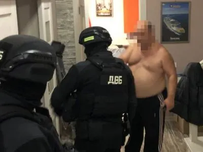 В Киеве правоохранители подозреваются в организации группы квартирных воров