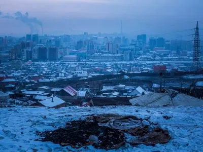 Пандемія: першу смерть від COVID-19 зафіксувала Монголія