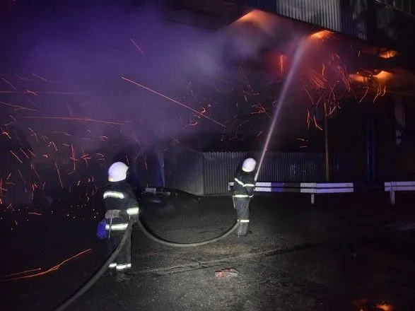 У Миколаєві на території зернового термінала сталась пожежа площею 500 кв.м.
