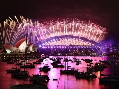 Австралия встретила Новый год грандиозным фейерверком