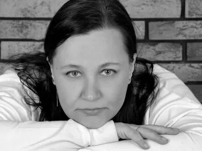 Від COVID-19 померла оперна співачка та волонтерка Тарасова