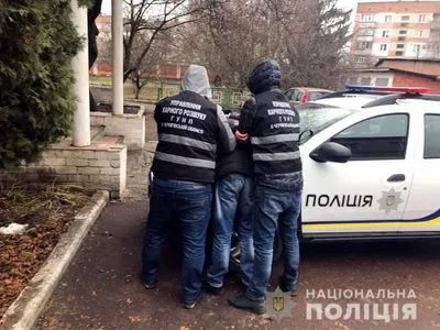 На Чернігівщині затримали чоловіка, який під Новий рік зарізав сусідку
