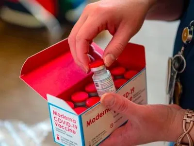 В ЕС ожидают одобрения антикоронавирусной вакцины Moderna еще до 6 января