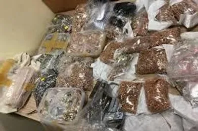 На Львівщині слідчий СБУ сприяв розтраті близько 25 кг арештованого золота та срібла