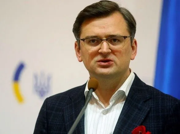 Кулеба різко відреагував на неповернення Україні викраденої ікони із Луганська