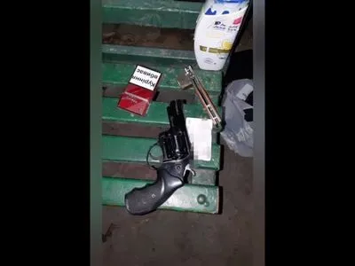 В Запорожье мужчина "из-за шампуня" устроил стрельбу в супермаркете