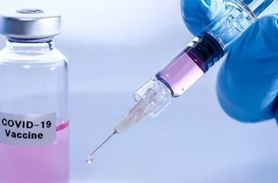 ВООЗ співпрацює з 15 виробниками вакцин від коронавірусу