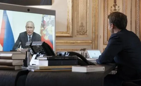 Путін і Макрон обговорили по телефону візит Алієва та Пашиняна до Москви