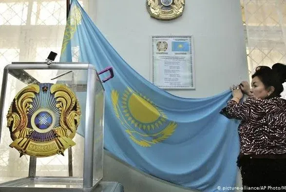 Екзитпол: партія влади Казахстану набрала на виборах 72% голосів