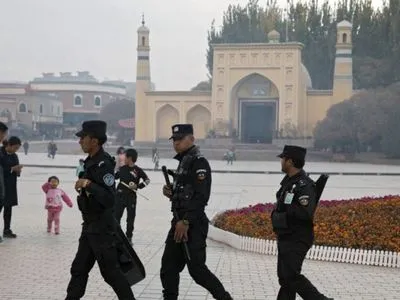 Посол Китаю в ООН розкритикував Велику Британію через її позицію щодо уйгурської меншини