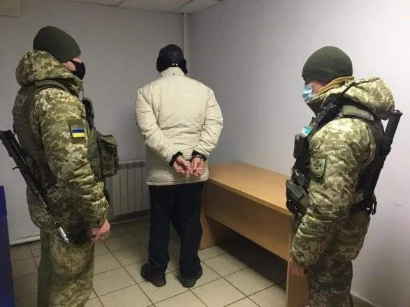 На Сумщині затримали рецидивіста, який пішки повертався до України з РФ