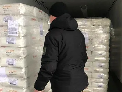 На Волыни в нидерландском грузовике нашли 20,5 тонн контрабандного какао