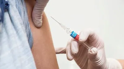 В оккупированном Крыму привили российской вакциной более 600 человек
