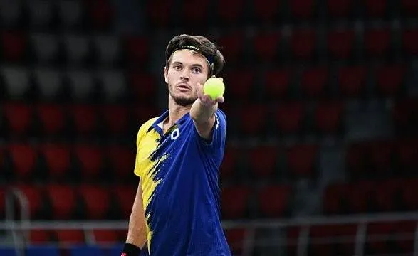ukrayinskiy-tenisist-probivsya-do-finalu-parnogo-turniru-v-turechchini