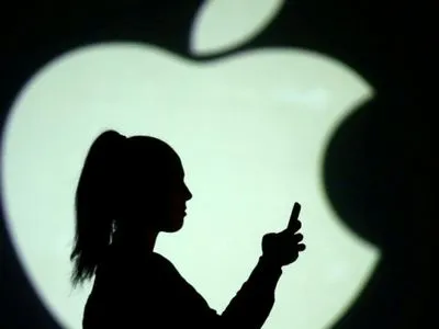Bloomberg: Apple тестує iPhone з гнучким екраном