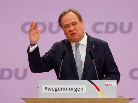 В Германии выбрали замену Меркель в ХДС