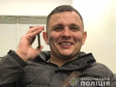 Застрелив у полі, де вивозять сміття: на Київщині знайшли авто та тіло зниклого 30-річного чоловіка
