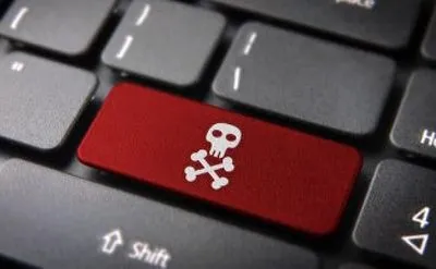 Нанес ущерб на 2,5 млн гривен: в Ивано-Франковске разоблачили владельца пиратских сайтов с фильмами