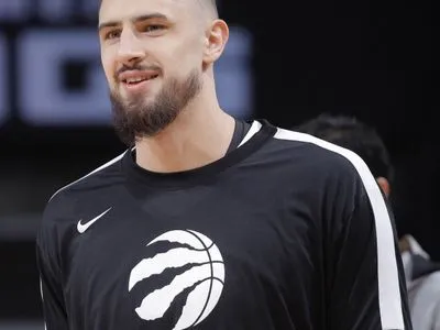 Клуб НБА разорвал контракт с украинским баскетболистом