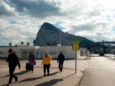Brexit все еще угрожает Гибралтару последствиями для договоренностей по Шенгену - Politico