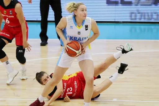 totalne-dominuvannya-ukrayinska-basketbolistka-zdiysnila-tretiy-dabl-dabl-v-shveytsariyi