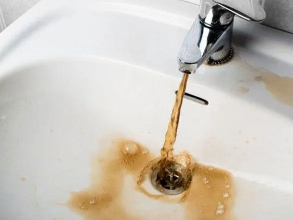 Вода из Симферопольского водохранилища загрязнена и непригодна для питья - химик