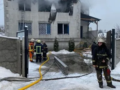 Пожар в харьковском доме престарелых: появились первые видео с места трагедии