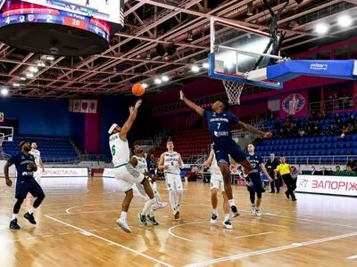 Баскетбол: "Будивельник" в игре с "Запорожьем" продолжил серию поражений в Суперлиге