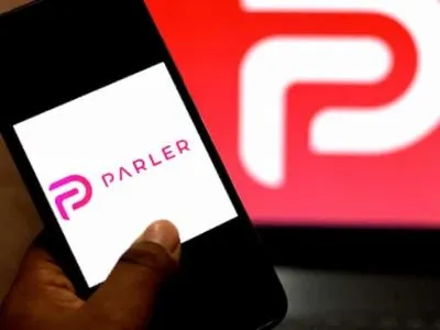 У США хочуть розслідувати роль Parler в штурмі Капітолію і зв'язок мережі з Росією