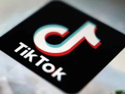 В Італії блокують акаунти у TikTok через смерть 10-річної дівчинки