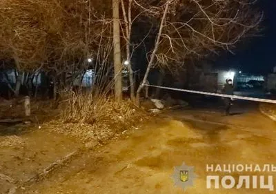 Напали на чоловіка і хотіли підірвати "гранатою": у Харкові біля житлового будинку стався вибух