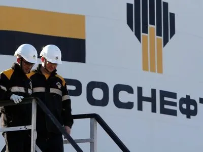 "Роснефть" требует от Reuters удалить материал о санкционных рисках из-за "недостоверности"