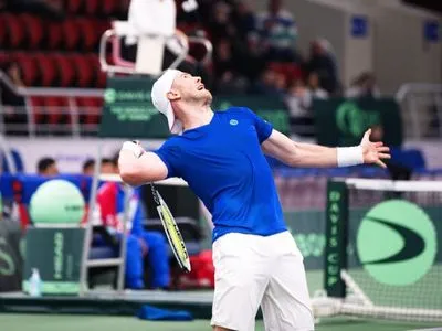 Украинский теннисист одержал вторую победу на турнире во Франции