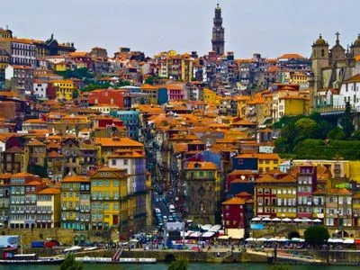 Португалія заборонила виїзд з країни