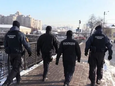 В Киеве в реке нашли тело военнослужащего