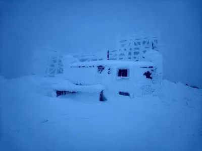 В Карпатах из-за снегопадов угроза схождения лавин