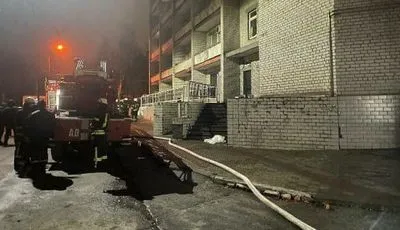 Пожар в COVID-отделении больницы в Запорожье: в области объявили 5 февраля днем траура