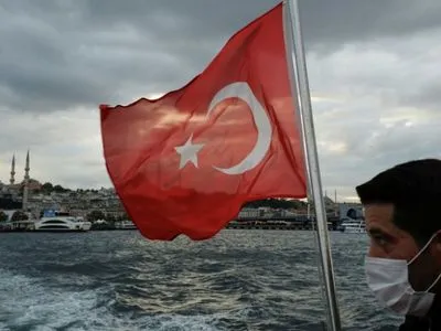 Туреччина заявила про відкриття туристичного сезону у квітні