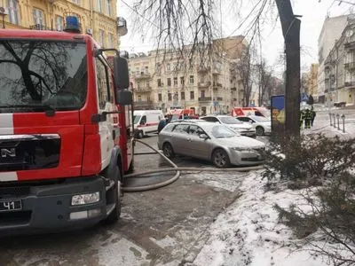 У центрі Києва горіло кафе, евакуювали п'ятеро людей
