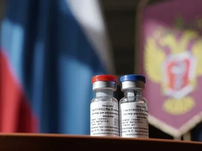 Росія веде масштабну інформаційну кампанію проти західних вакцин – NYT
