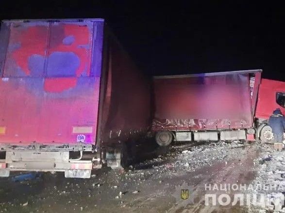 В Полтавской области столкнулись грузовики, оба водителя погибли